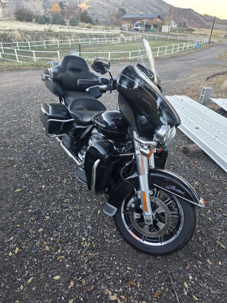 2017 Ultra Classic NO TRADES