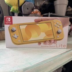 Brand New Yellow Nintendo Switch Lite