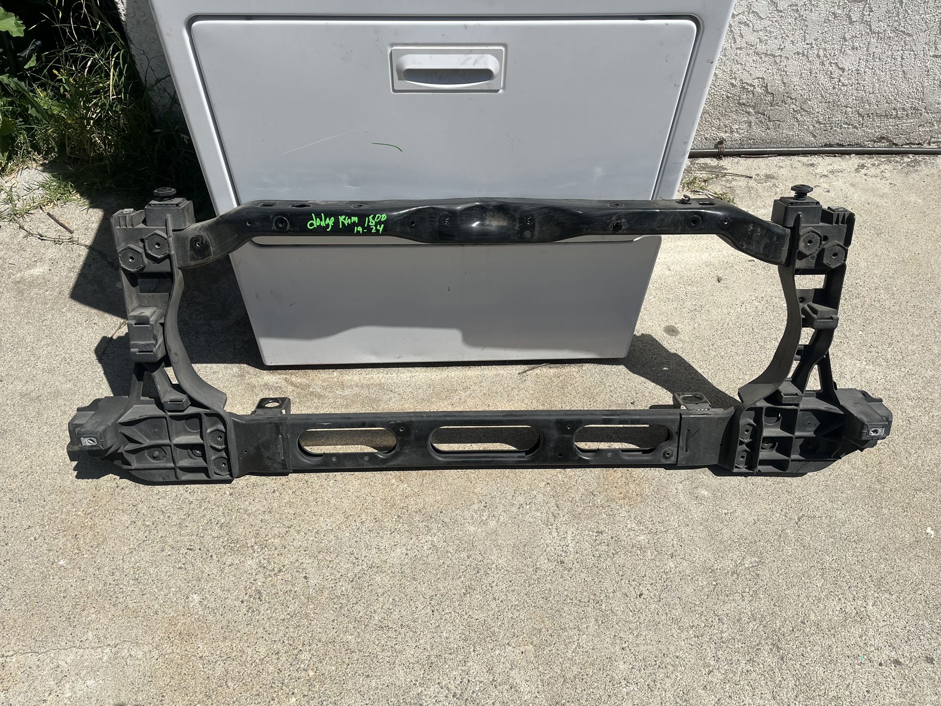 Dodge RAM 2019-2024 Radiator Support