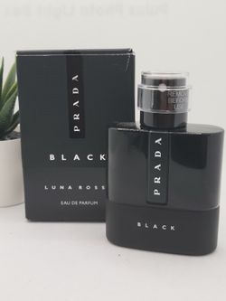 Prada
 
Luna Rossa Black Eau de Parfum

1.6 fl ⭐️