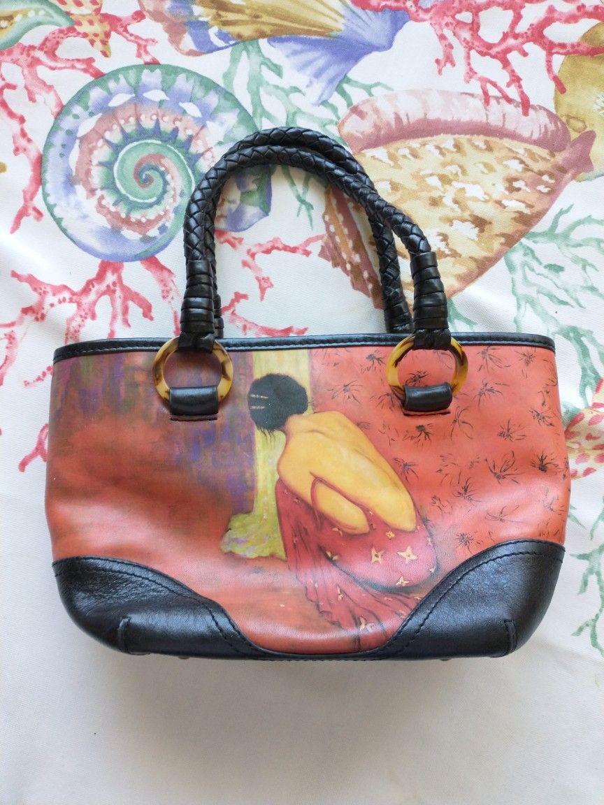 Icon Los Angeles Genuine Leather Handbag  Backpacks