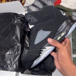 New Jordan 5s black metallic 2025
