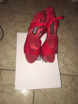 Red heels size 8