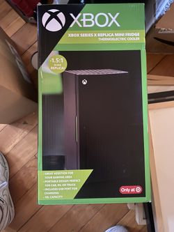Xbox Series X Mini Fridge
