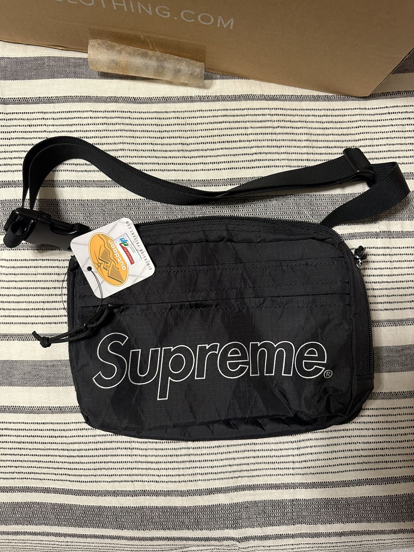 Supreme Shoulder Bag (FW18) Black
