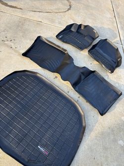 2019 Ford Explorer Weather Tech Mats & Husky
