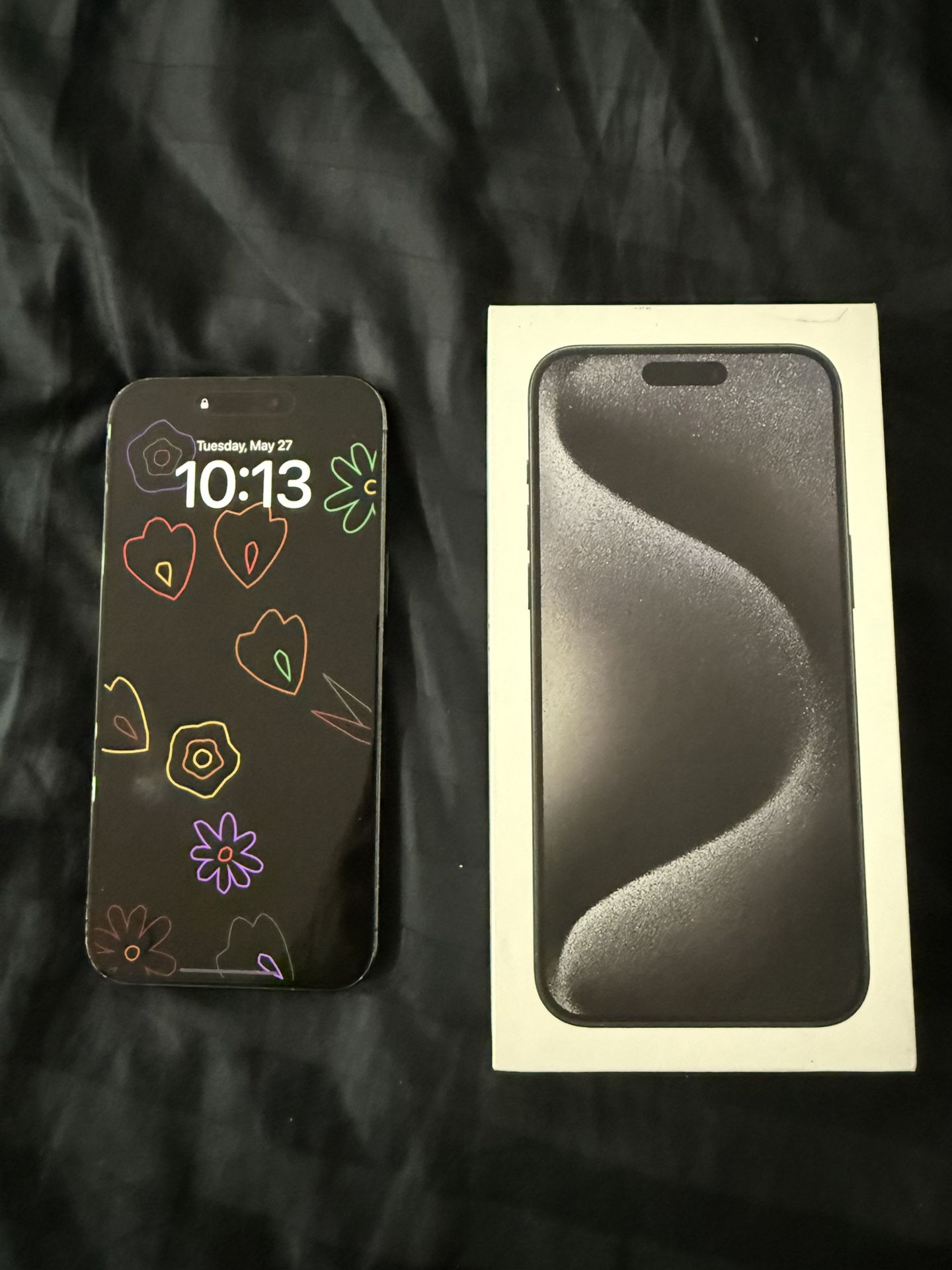 iPhone 15 PRO MAX 256 GB Black W/ Box