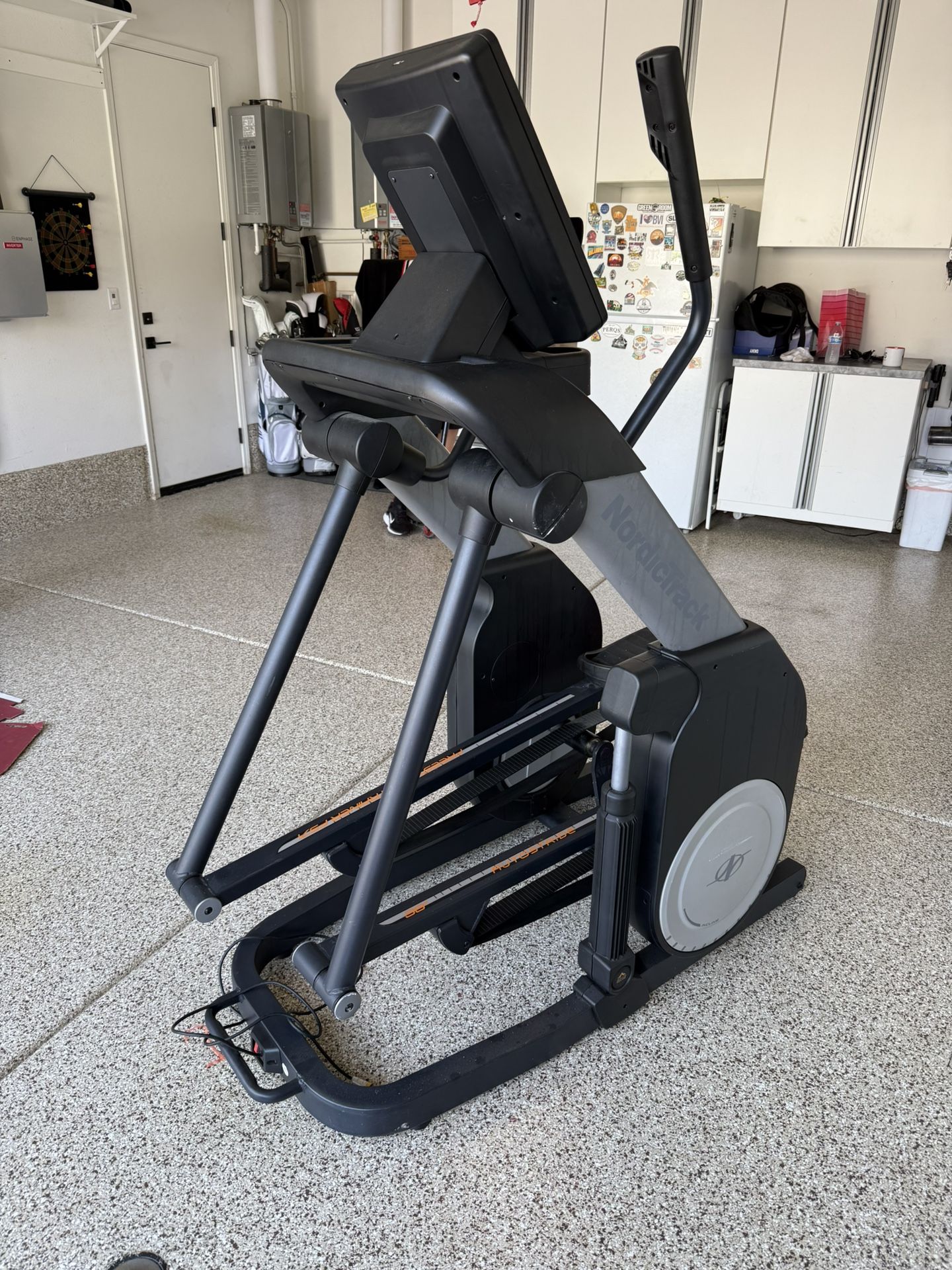 Nordictrack Elliptical Free Glide FS71 With Digital Courses