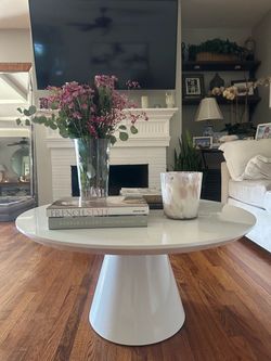 White Round Coffee Table
