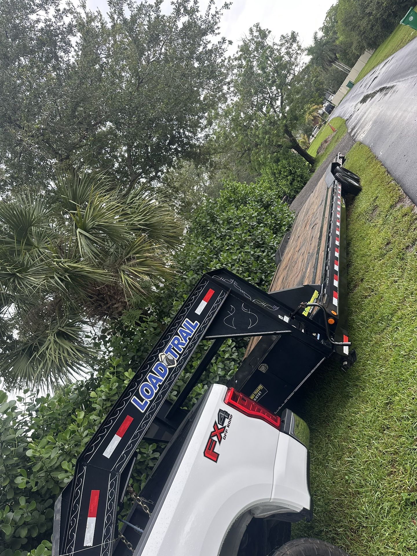 2019 36’ Loadtrail Gooseneck