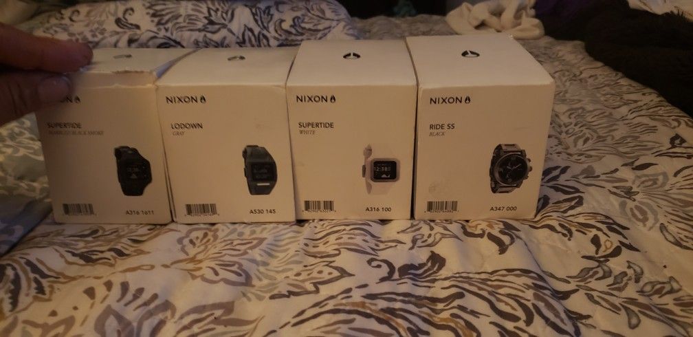 Nixon Men
