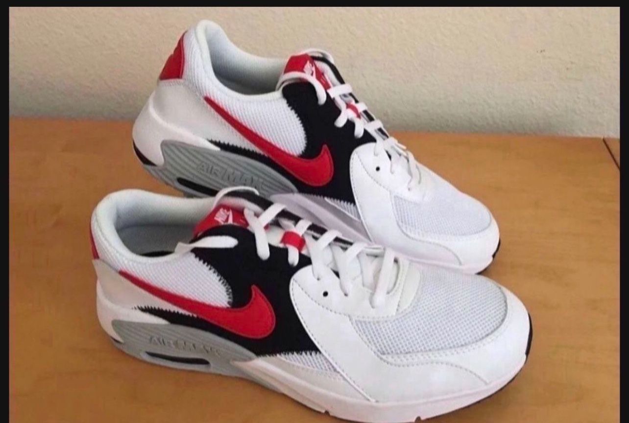 Nike Sir Max Youth Size 6=Women's Size New In Box