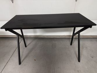 Black Desk