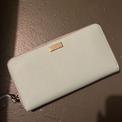 Used Kate Spade Wristlet 