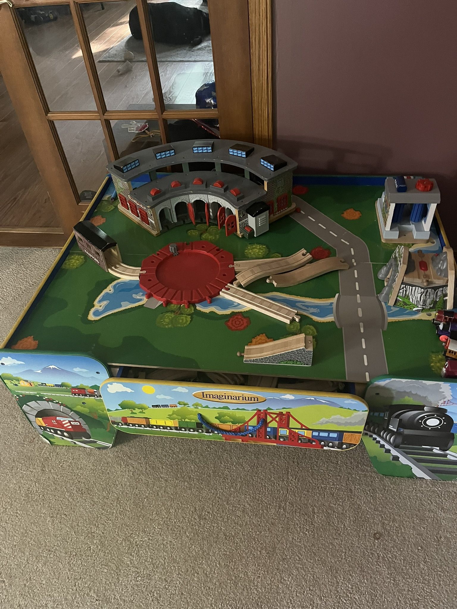 Train Table IMAGINARIUM  And Thomas Stations With Over 50 Thomas Tracks 
