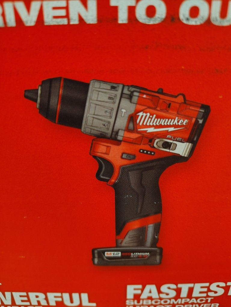 Milwaukee M12 Fuel Hammer Drill With 4.0ah Battery And Charger