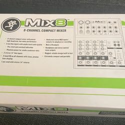 Mix 8 Mackie Mixer