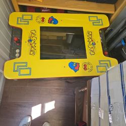 Pacman arcade brand new with manual
