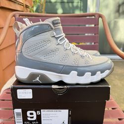 Jordan Retro 9 Cool Grey 2012 Size 9.5 (USED)