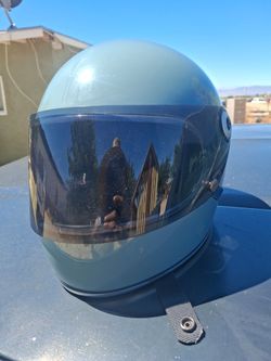 Motorcycle helmet