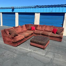 Comfortable Huge Sectional Couch With Ottoman , Very Nice 
