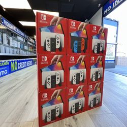 Nintendo Switch OLED Series (Take It Home In Payments/ llévalo a casa en pagos)