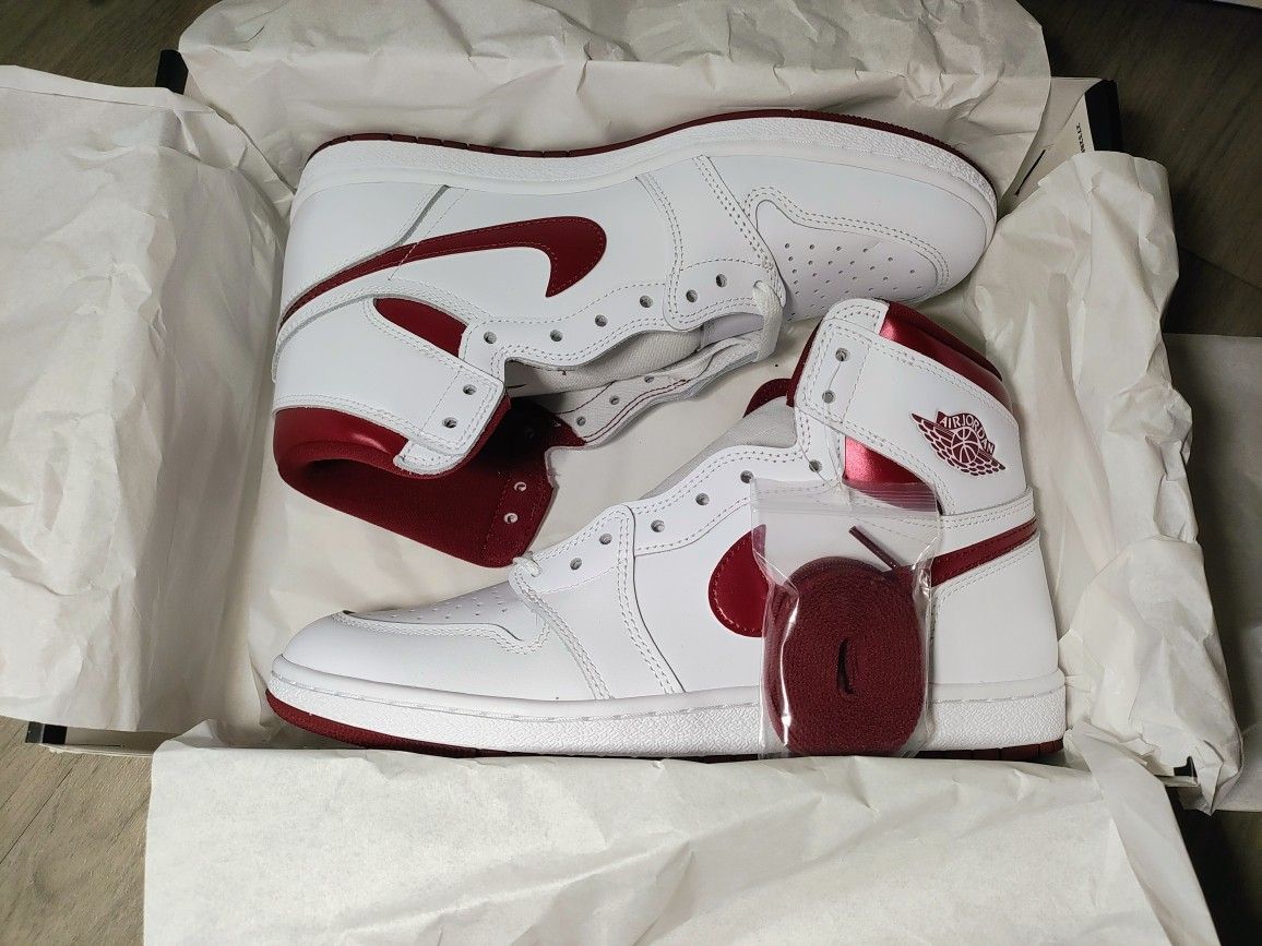 Air Jordan Retro 1 OG 85 High "Metallic Burgundy" Size 10.5 Mens Brand New With Box