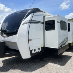 2022 Jayco Eagle Ht Model Two Slide Outs Excellent Condition Outside Kitchen