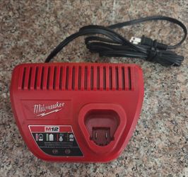 Milwaukee M12 Battery Charger Tools