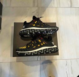 Versace Trigreca Barocco Print Black/Yellow/Red/White Low Top Lace-Up Sneaker