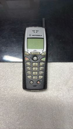 Motorola Classic Cell Phone 