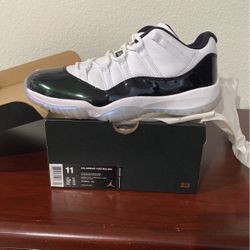 Jordan Retro 11 Emerald Size 11 New