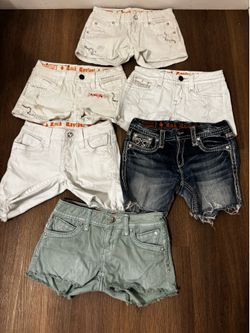 Rock revival -Miss me- true religion Jean shorts