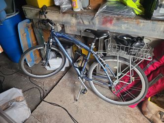 Bicycle, with lock, basket and helmet