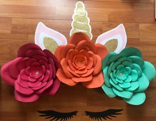 Unicorn paper decor