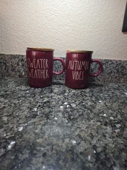 Rae Dunn Lidded Mug Set