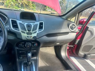 2011 Ford Fiesta