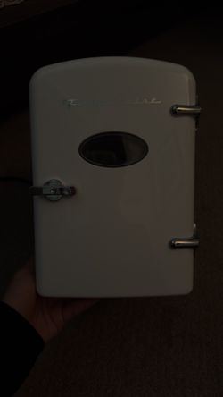 Frigidaire Mini Fridge