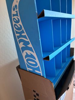 Hot wheels stand