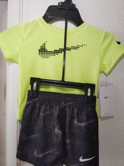Nike Toddler 2 piece short set