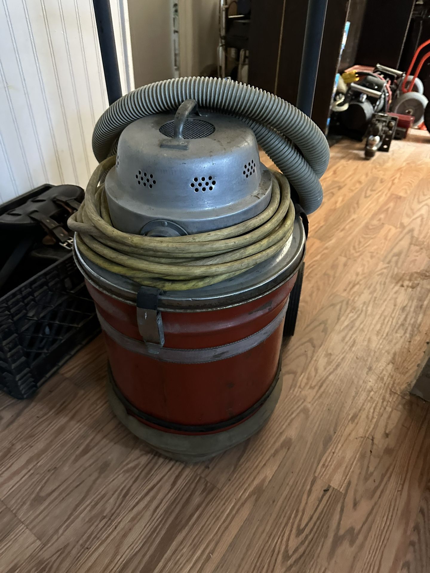 Wet And Dry Vacuum