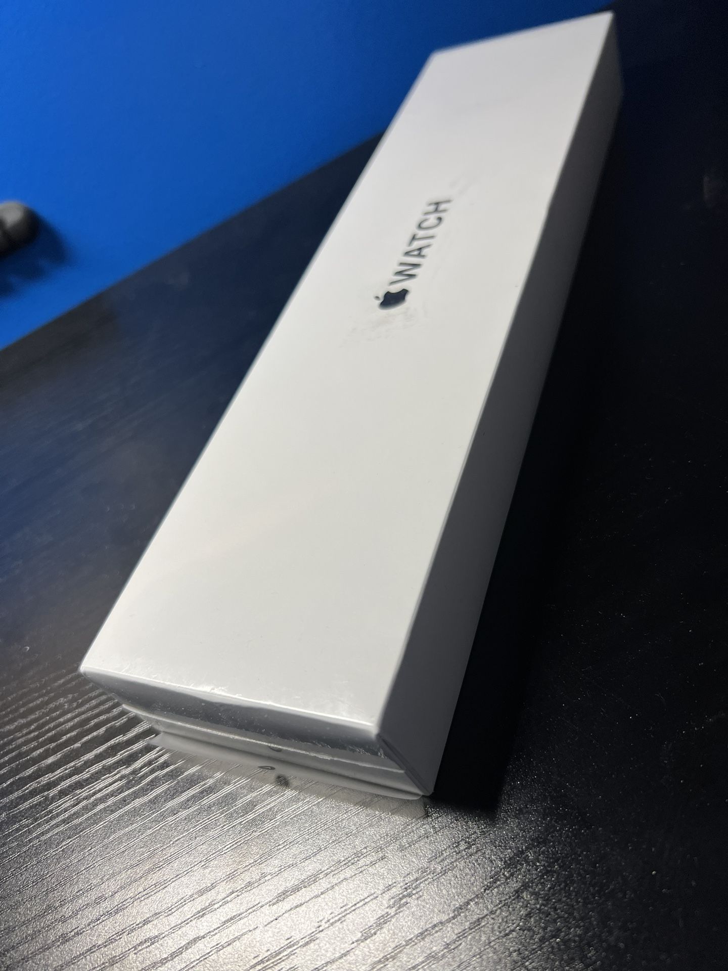 SEALED - Apple Watch SE GPS + Cellular, 40mm Midnight Aluminum Case with Midnight Sport Band