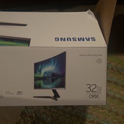 32 Curved Monitor NEW!