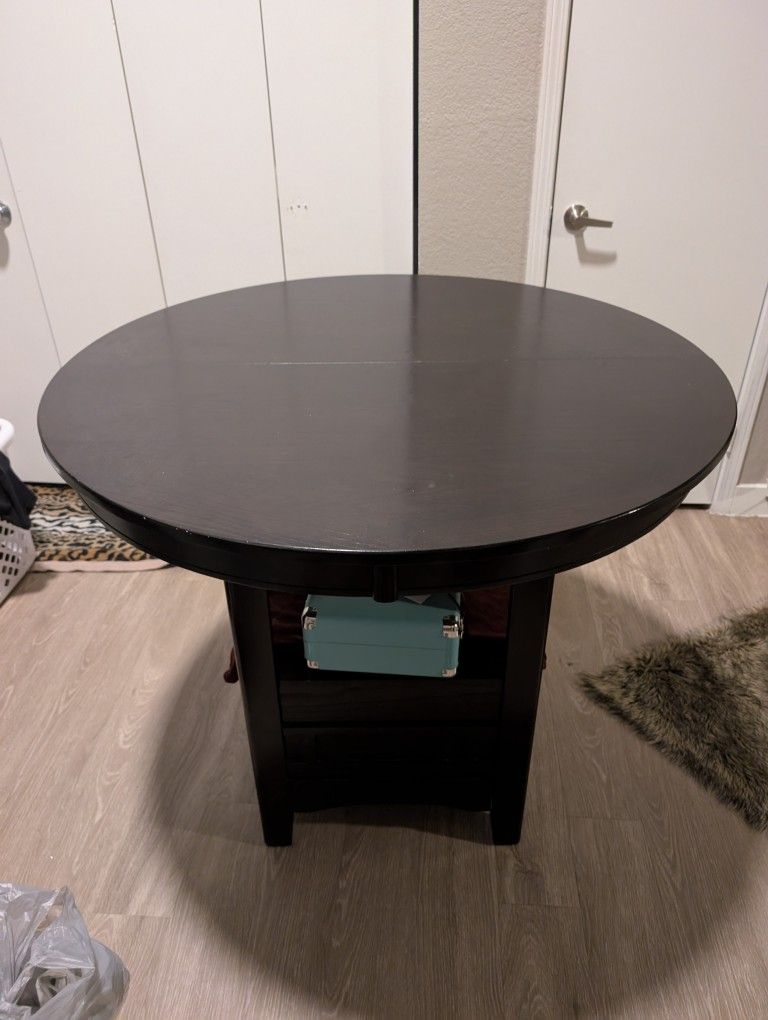 Bistro Dining Room Table W/ Matching Chairs $500 o.b.o