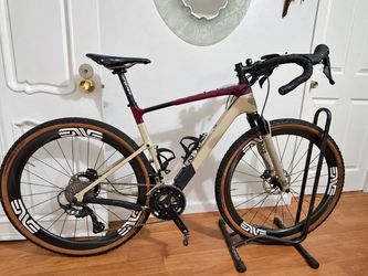 Type: Gravel / all-road bike * Frame: Cannondale Topstone