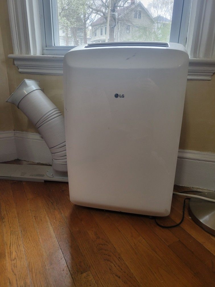 LG Portable Air Conditioner w/ Dehumidifier & Remote