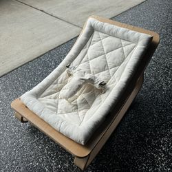 Charlie Crane Baby Rocker With Toys 