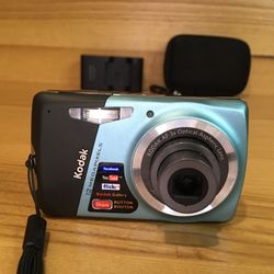 Kodak Easyshare M530 Digital Point Shoot Camera