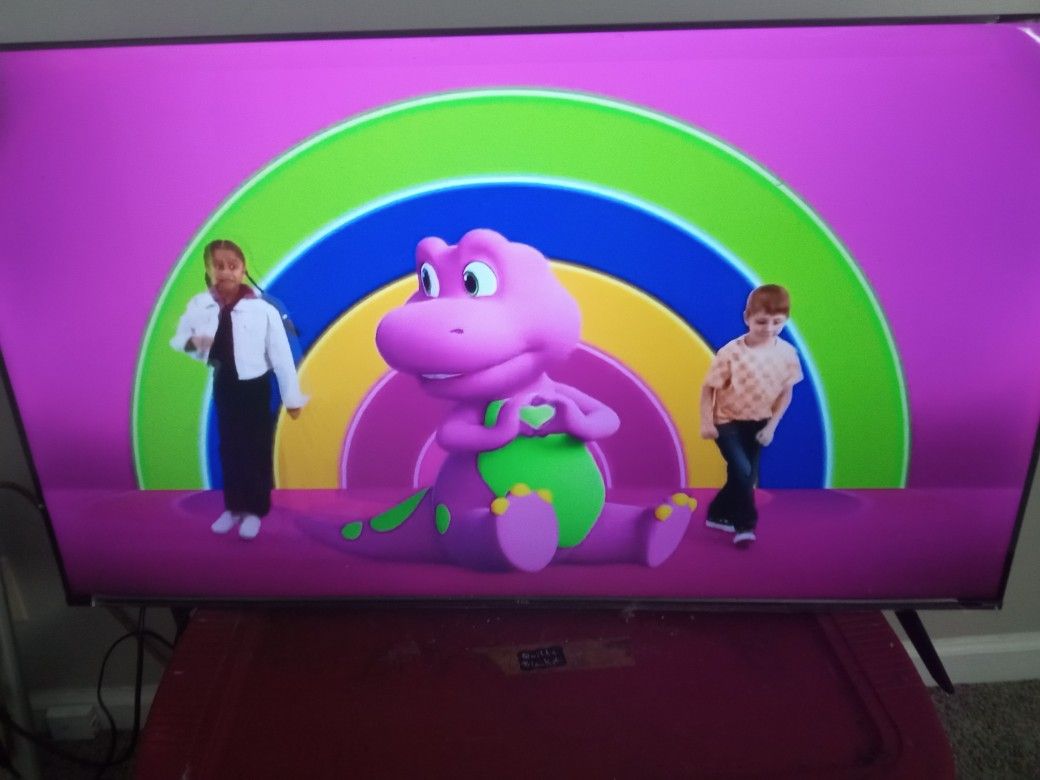 TcL Roku 55 ' Flat Screen Tv