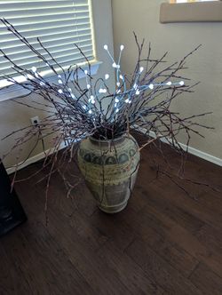 Large Ceramic Urn Planter With Willows And Lights